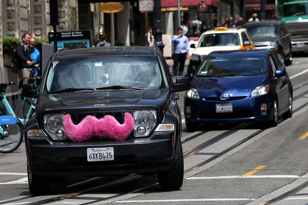 Lyft Hopes to Coax Commuters to Leave Their Cars (via The New York Times)
